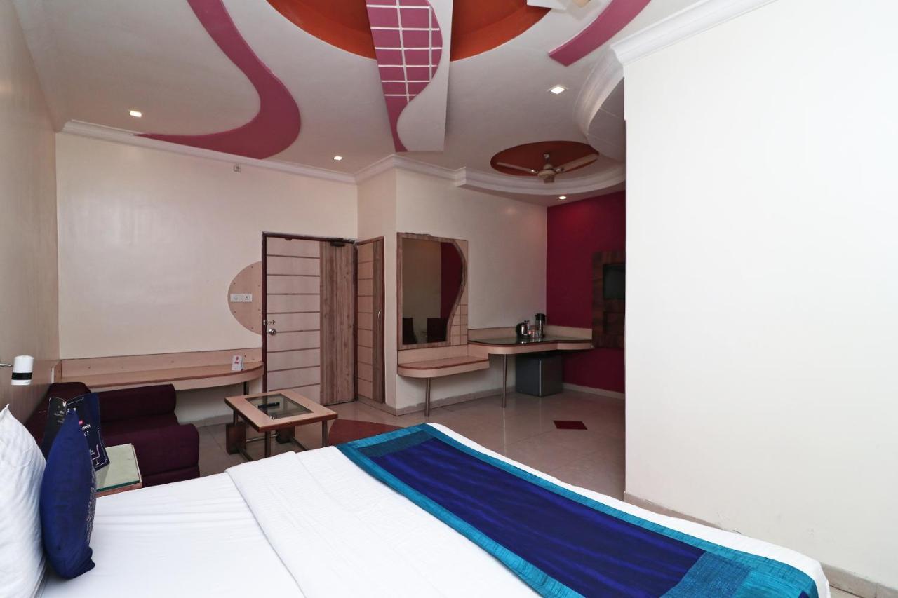 Hotel Deep Kanpur Extérieur photo