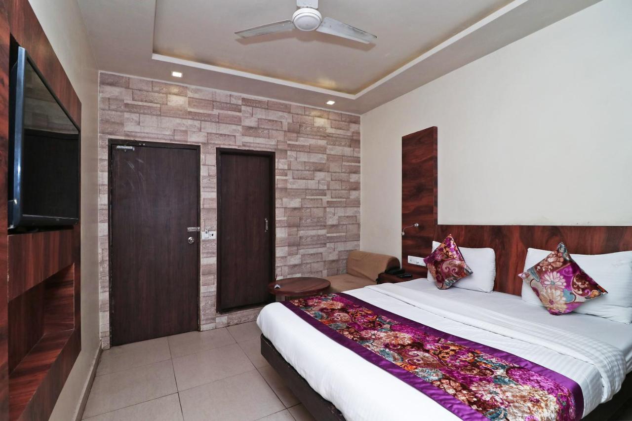 Hotel Deep Kanpur Extérieur photo