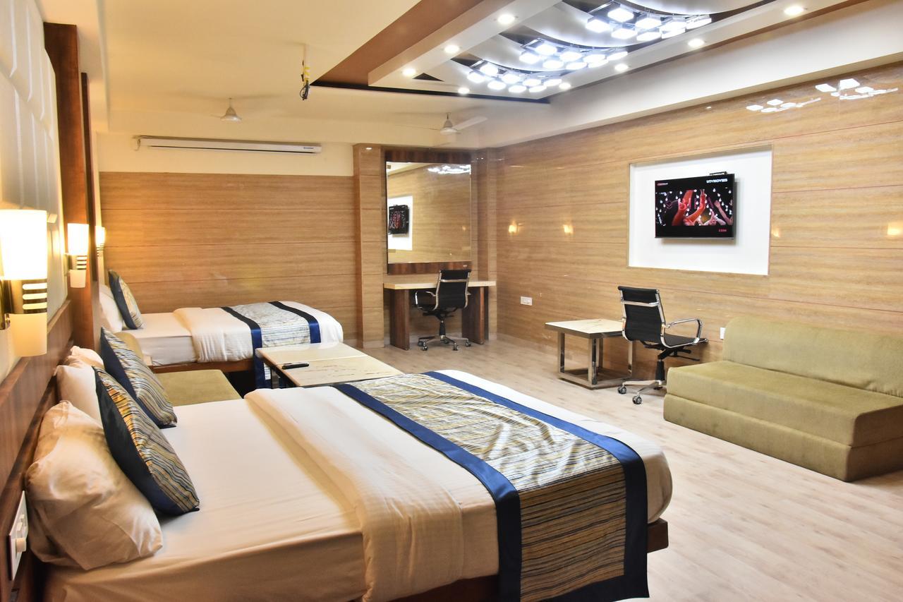 Hotel Deep Kanpur Extérieur photo