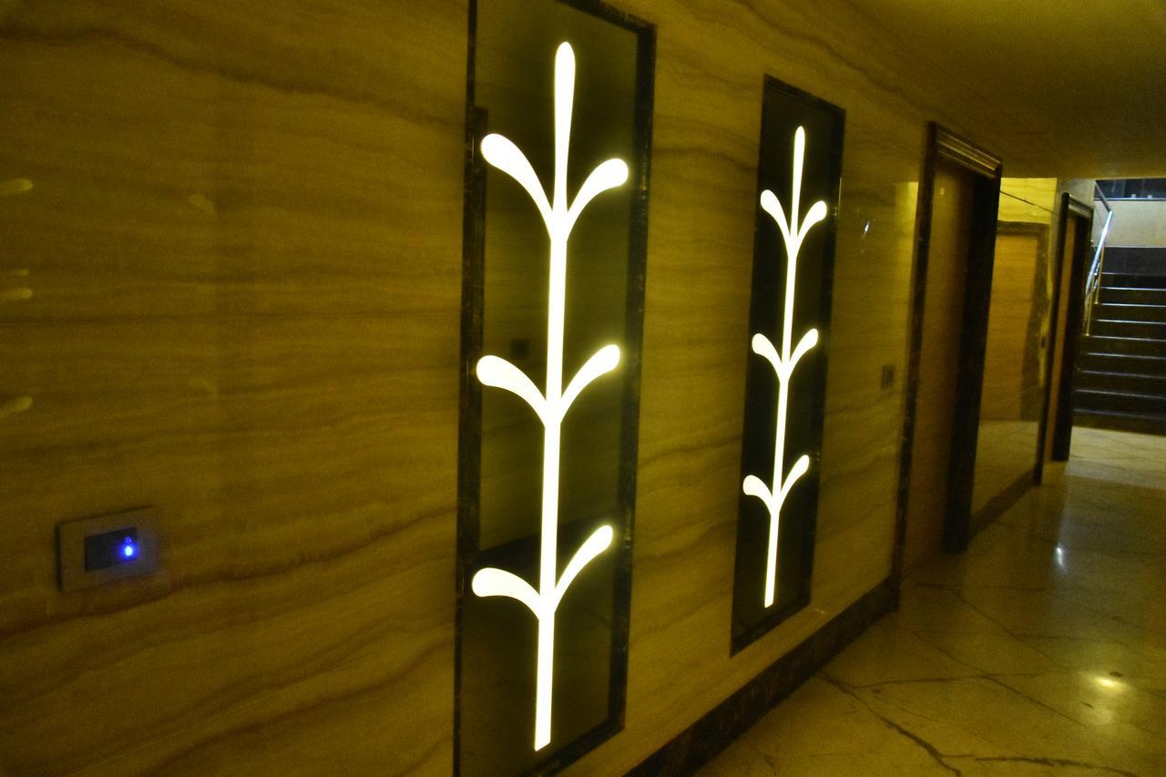 Hotel Deep Kanpur Extérieur photo