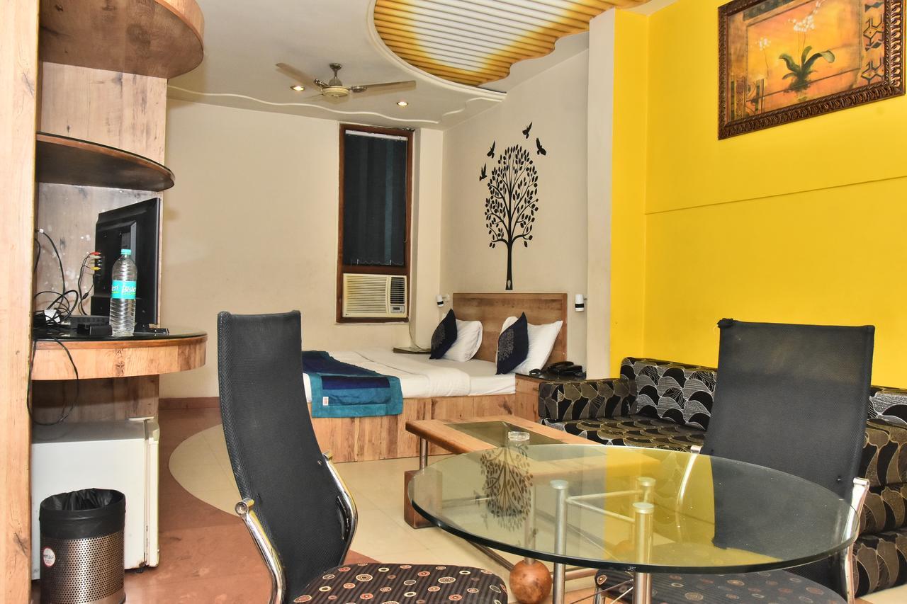 Hotel Deep Kanpur Extérieur photo