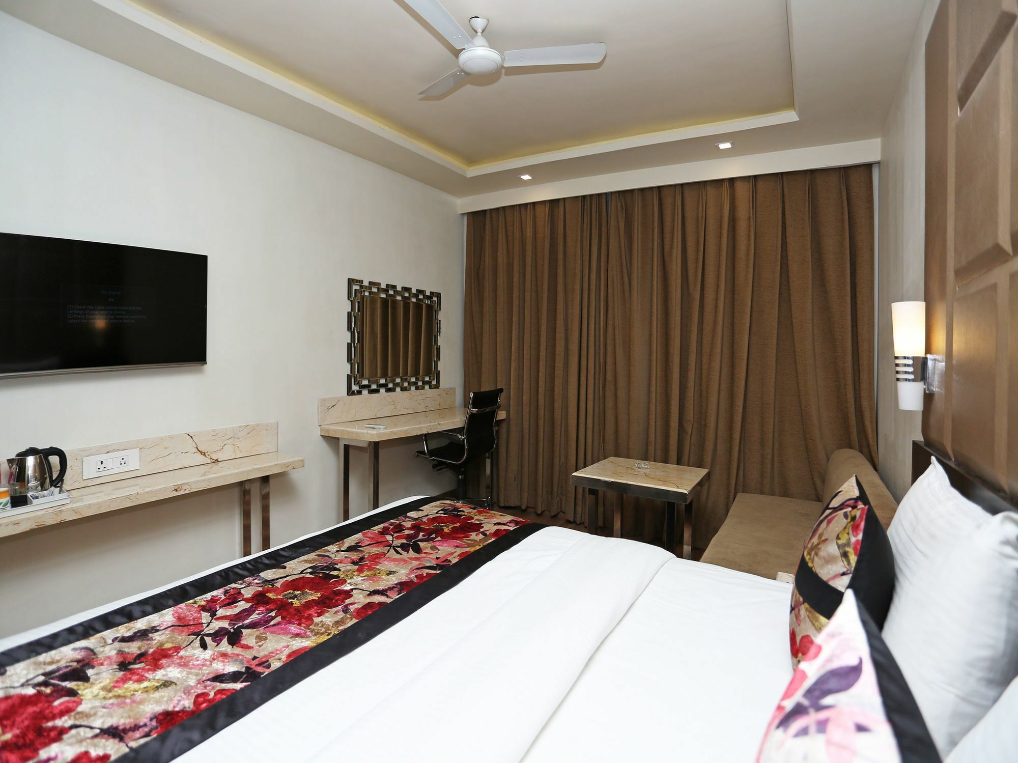 Hotel Deep Kanpur Extérieur photo